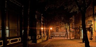 Jak zamontować lampę UV do akwarium?