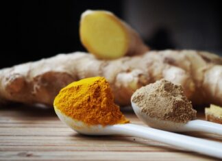 Czy kurkuma farbuje twarz?